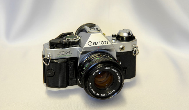 Обои картинки фото canon ae-1, бренды, canon, фотокамера