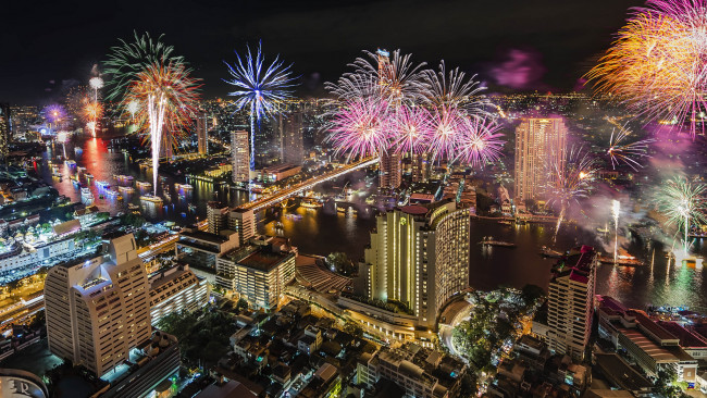 Обои картинки фото bangkok, города, бангкок , таиланд, ночь, фейерверк