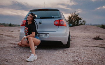 Картинка автомобили -авто+с+девушками volkswagen golf