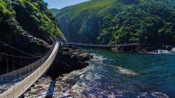 Картинка национальный+парк+tsitsikamma природа реки озера мост подвесной горы скалы река южная африка национальный парк тситсикамма водная рябь