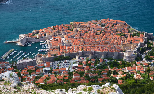 Обои картинки фото города, дубровник, хорватия, море, панорама, крыши