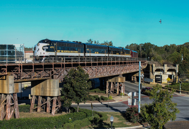 Обои картинки фото техника, поезда, рельсы, дорога, локомотив, железная