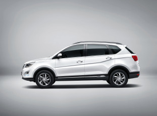 обоя автомобили, baojun, 2015г, 560