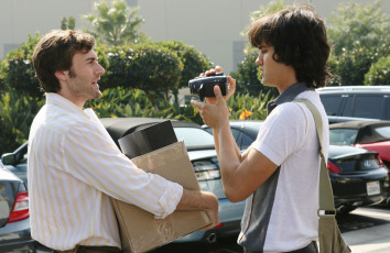 Картинка кино+фильмы 90210 камера навид разговор коробка преподаватель беверли хилз