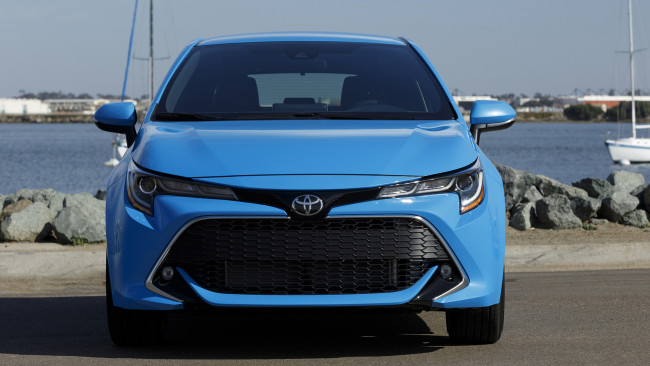 Обои картинки фото toyota corolla hatchback 2019, автомобили, toyota, hatchback, corolla, blue, 2019