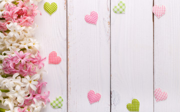 Картинка праздничные день+святого+валентина +сердечки +любовь гиацинты деревянный фон цветы сердечки