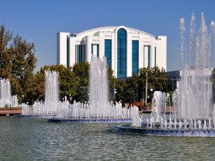 обоя fountains, on, independence, square, in, tashkent, города, ташкент, узбекистан