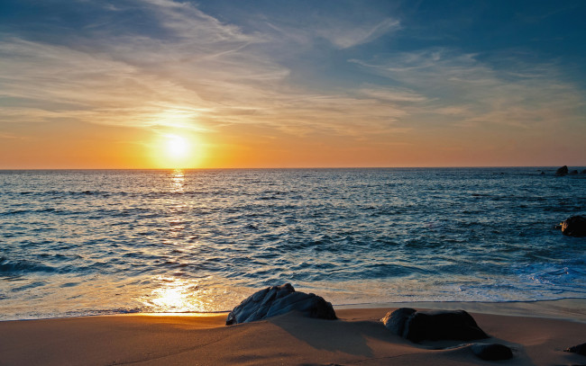 Обои картинки фото природа, побережье, горизонт, камни, закат, песок, море