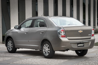 Картинка автомобили chevrolet 2015г graphite cobalt