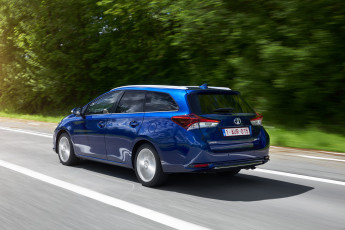 Картинка автомобили toyota sports 2015г синий auris tourer