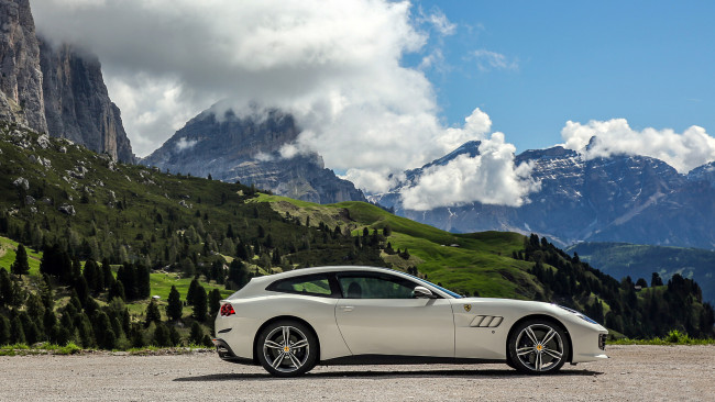 Обои картинки фото ferrari gtc4 lusso 2017, автомобили, ferrari, 2017, gtc4, lusso