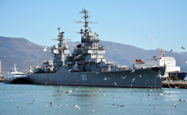 Обои картинки фото cruiser mikhail kutuzov, корабли, крейсеры,  линкоры,  эсминцы, вмф, михаил кутузов, проект 68-бис, класс свердлов, вмф ссср