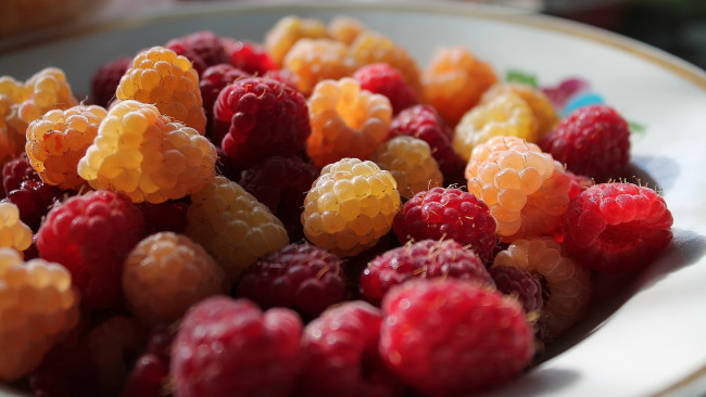 Обои картинки фото еда, малина, ягоды, спелая