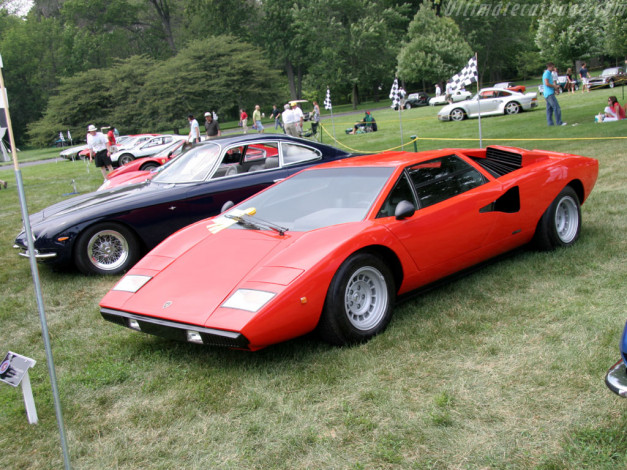 Обои картинки фото lamborghini, countach, lp400, автомобили, выставки, уличные, фото