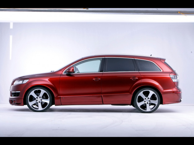 Обои картинки фото 2008, je, design, audi, q7, street, rocket, автомобили