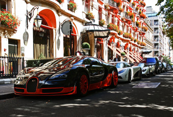 Картинка автомобили выставки уличные фото суперкары улица франция париж france bugatti paris