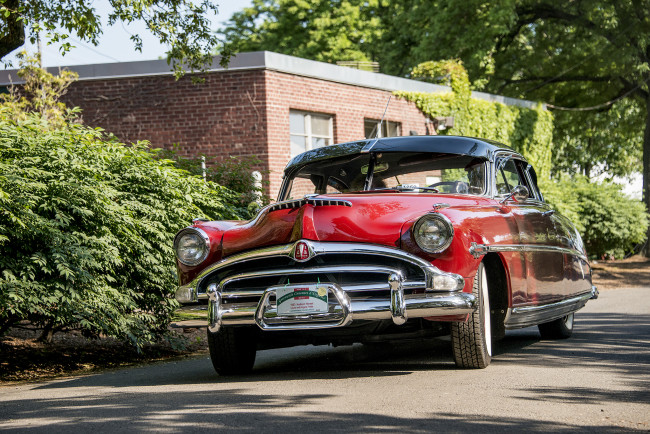 Обои картинки фото hudson hornet,  1953, автомобили, классика, автошоу, автопробег, выставка