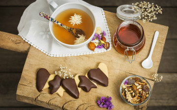 Картинка еда напитки +Чай мед чай печенье лепестки