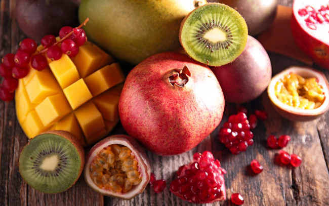 Обои картинки фото еда, фрукты,  ягоды, гранат, киви, манго, маракуйя, mango, fruit