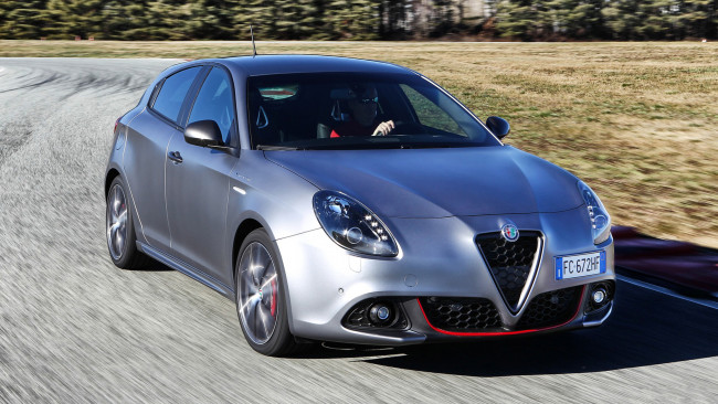 Обои картинки фото alfa romeo giulietta 2017, автомобили, alfa romeo, 2017, giulietta, alfa, romeo