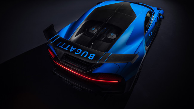 Обои картинки фото bugatti chiron pur sport 2020, автомобили, bugatti, chiron, pur, sport, 2020, французкий, крутой, гиперкар, с, очень, большим, сердцем