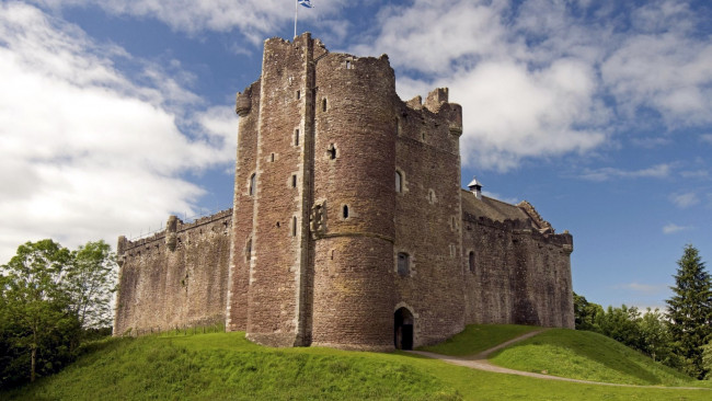 Обои картинки фото doune castle, scotland, города, замки англии, doune, castle