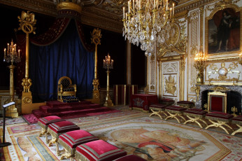 Картинка тронный зал замка фонтенбло франция интерьер дворцы музеи картина позолота ковер трон стулья люстра