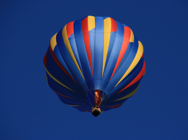 Обои картинки фото авиация, воздушные, шары, фон, шар, небо