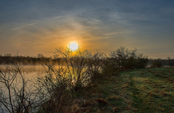 Картинка природа восходы закаты туман зорька река утро