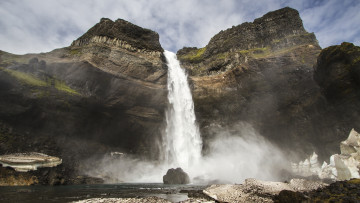 Картинка природа водопады брызги поток водопад скала исландия