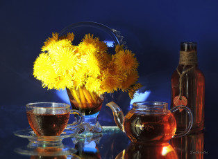 Картинка еда напитки +Чай фото цветы солнечный свет отражение одуванчики натюрморт композиция весна чайник чашка чай чаепитие