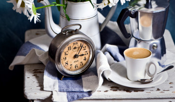 Картинка еда кофе +кофейные+зёрна цветы будильник натюрморт