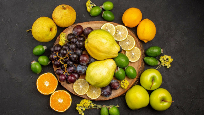 Обои картинки фото еда, фрукты,  ягоды, фейхоа, виноград, яблоки, лимоны