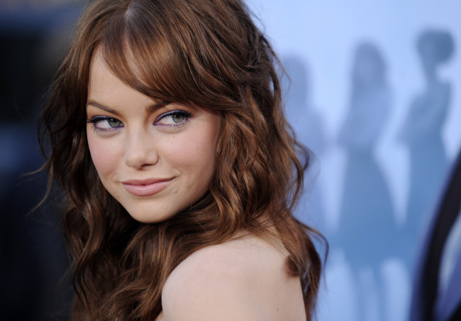 Обои картинки фото Emma Stone, девушки, актриса, синий, глаза, губы, голубой, взгляд