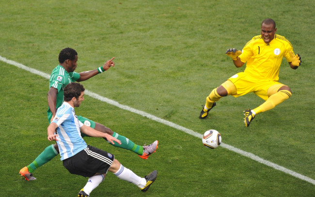 Обои картинки фото спорт, футбол, nigeria, argentina, higuain, football, world, cup