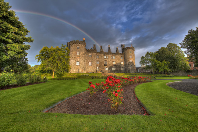 Обои картинки фото kilkenny, castle, ireland, города, дворцы, замки, крепости, цветы, радуга, замок, ирландия, парк