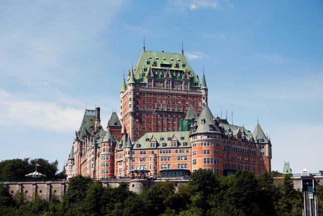 Обои картинки фото quebec city castle, города, - дворцы,  замки,  крепости, замок, замок фронтенак, исторический отель, квебек, канада, национальный, исторический памятник