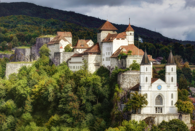 Обои картинки фото aarburg castle, города, замки швейцарии, замок
