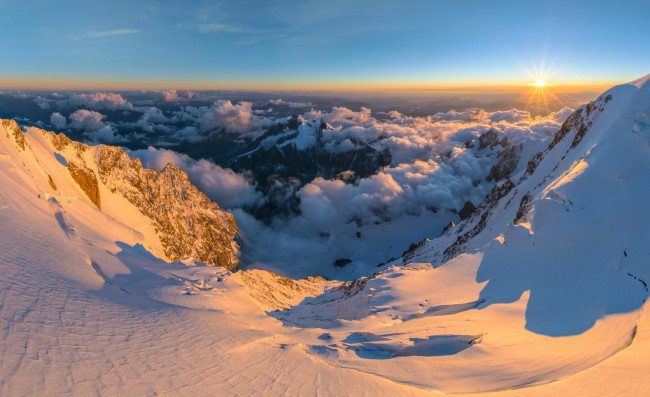 Обои картинки фото монблан-де-курмайор, природа, горы, небо, солнце, облака, вершины, снег