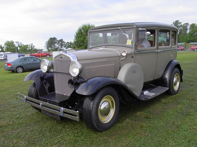 Обои картинки фото 1929, ford, sedan, classic, автомобили, выставки, уличные, фото