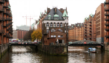 Картинка германия гамбург города улицы площади набережные дома мосты катер