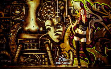 Картинка Charli+Blake девушки граффити стена