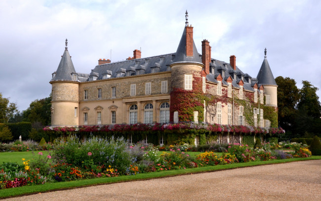 Обои картинки фото chateau, de, rambouillet, франция, города, дворцы, замки, крепости, дорога, цветы, замок