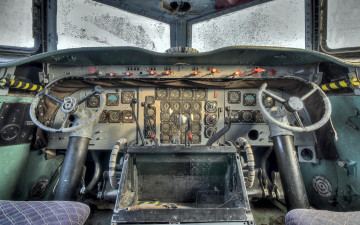 Картинка авиация кабина+пилотов панель