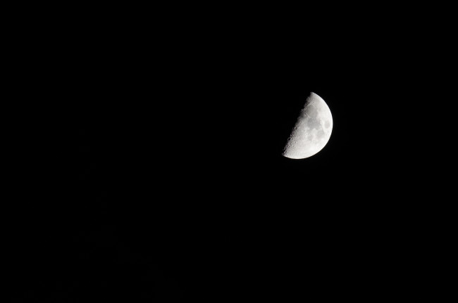 Обои картинки фото космос, луна, спутник