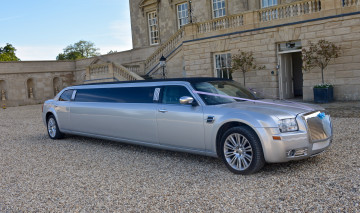 обоя silver chrysler  300 phantom limousine  2016, автомобили, chrysler, silver, 300, phantom, limousine, 2016