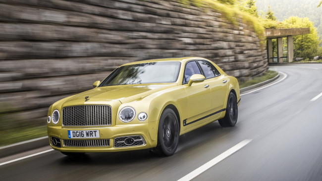 Обои картинки фото bentley mulsanne speed 2017, автомобили, bentley, mulsanne, speed, 2017, жёлтый