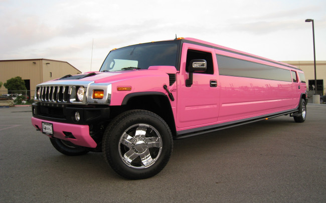 Обои картинки фото pink hummer h2 limousine 2012, автомобили, hummer, 2012, limousine, pink, h2