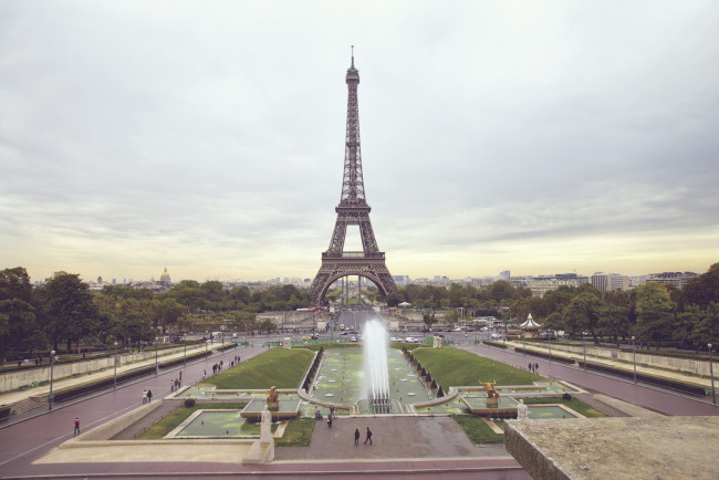 Обои картинки фото города, париж, франция, эйфелева, башня, елиссейские, поля