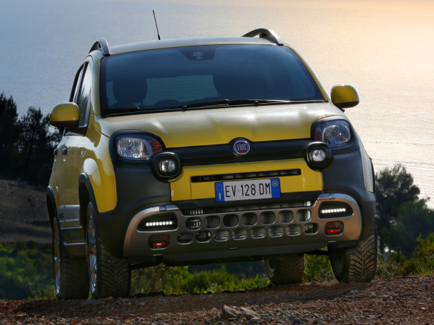 Обои картинки фото автомобили, fiat, panda, cross, 319, 2014г, желтый